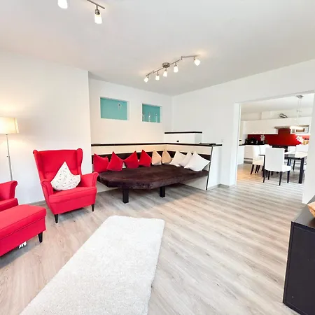 Haus Pia By A Casa Daire *